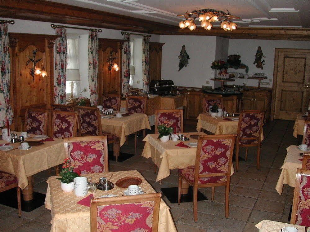 גרמיש-פרטנקירכן Hotel Edelweiss Garni מראה חיצוני תמונה