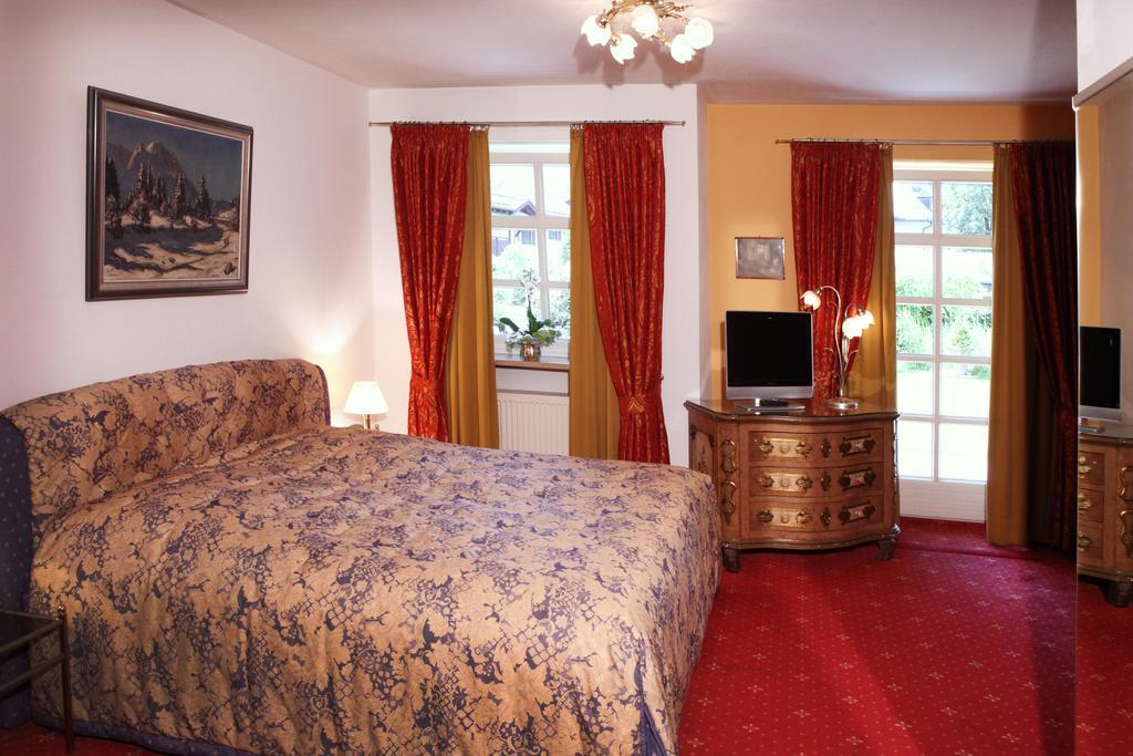 גרמיש-פרטנקירכן Hotel Edelweiss Garni חדר תמונה