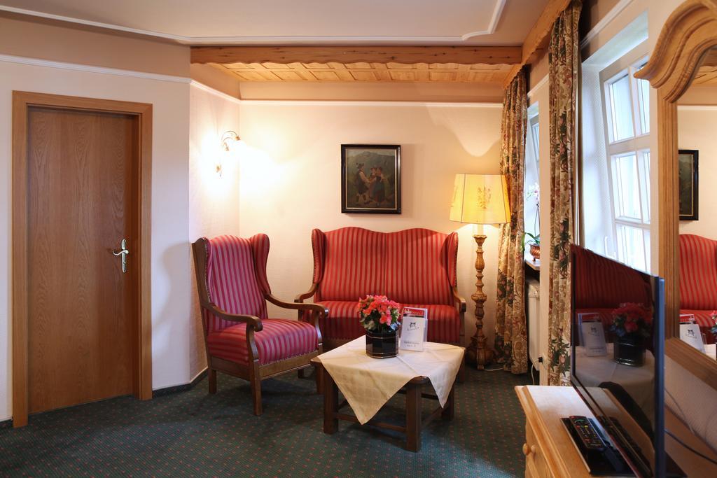 גרמיש-פרטנקירכן Hotel Edelweiss Garni חדר תמונה