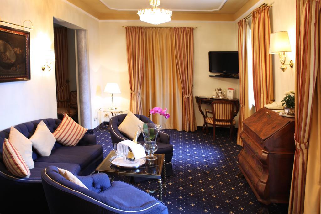 גרמיש-פרטנקירכן Hotel Edelweiss Garni חדר תמונה